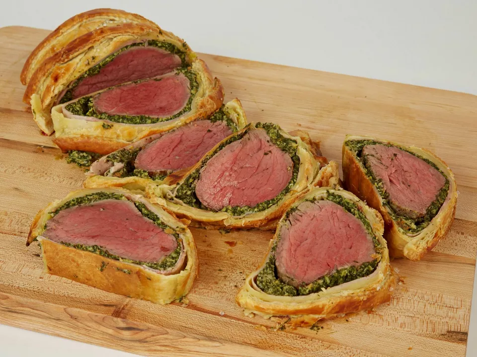 Is there an alternative to ham for a good beef wellington?